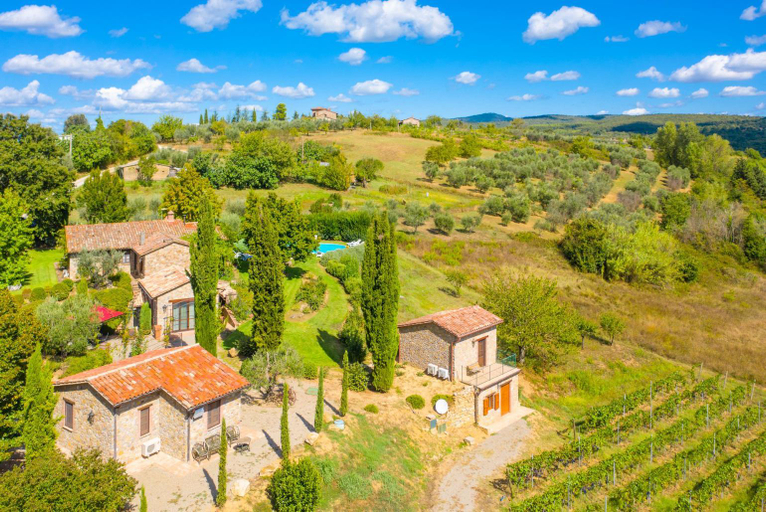 Others, Villa Casale Silvia Large Private Pool, A/C, WiFi, Terni