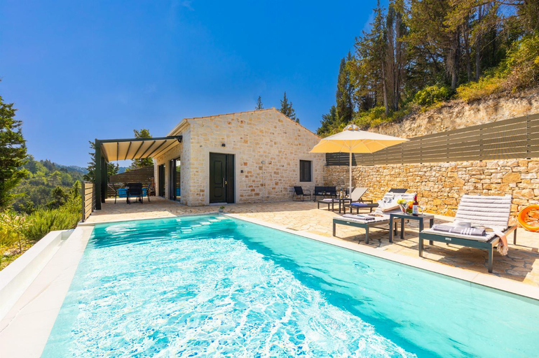 5, Villa Hill View Ena, Ionian Islands