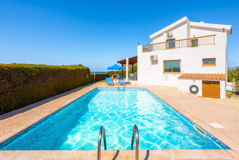 Sport & Beauty, Blue Bay Villa Thea