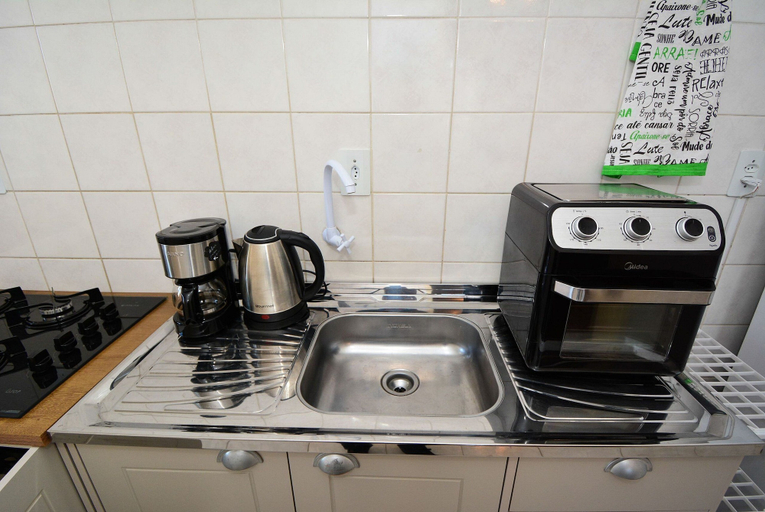 Private kitchen 5, Apartamento a 400m do Fórum de São José, São José