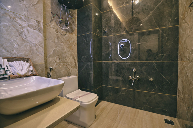 Bathroom 3, Trillium Hotel by Stay Sphere, Badgam