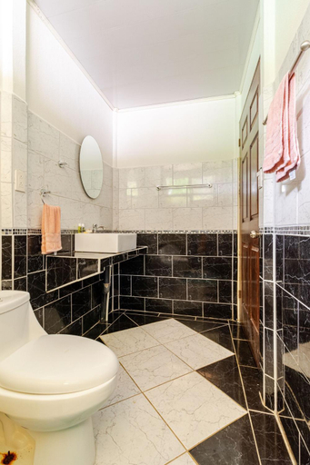Bathroom 2, Casa Caribbean Coconut, Talamanca