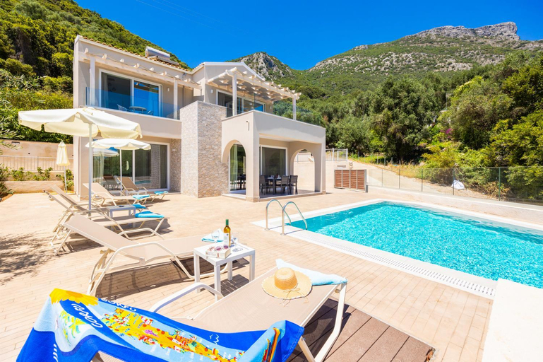 Sport & Beauty, Villa Daisy, Ionian Islands