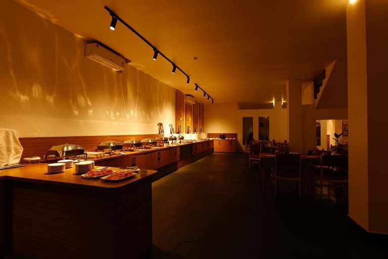 Food & Drinks, Resort Thim -Dorji Paro RiverFront, Lamgong