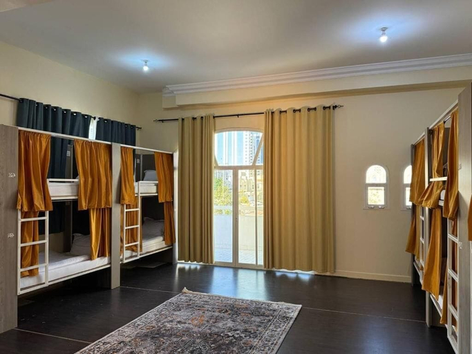 Others 2, Lunar Beach Hostel, Abu Dhabi City