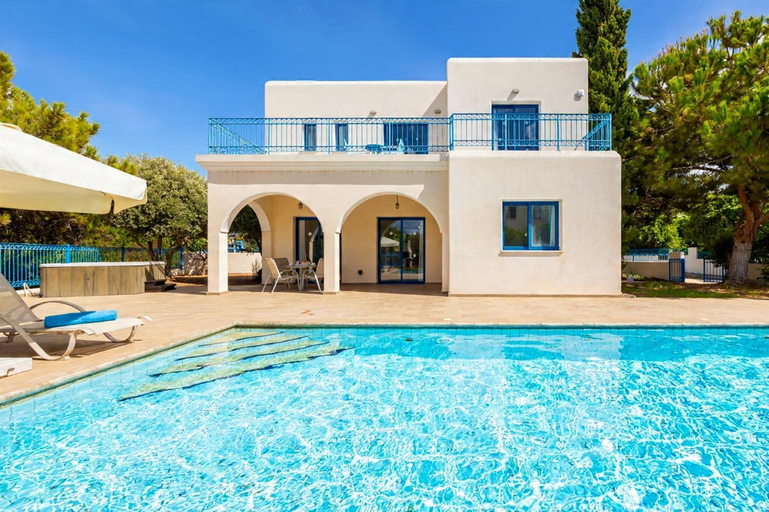 4, Villa Ermis
