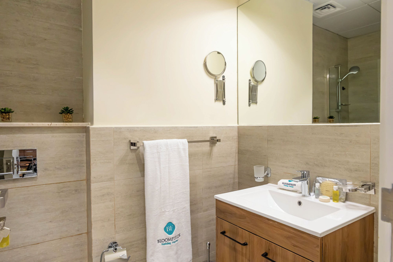 Bathroom 2, Bloomfields Studio in Oasis 1 - Masdar, Abu Dhabi City