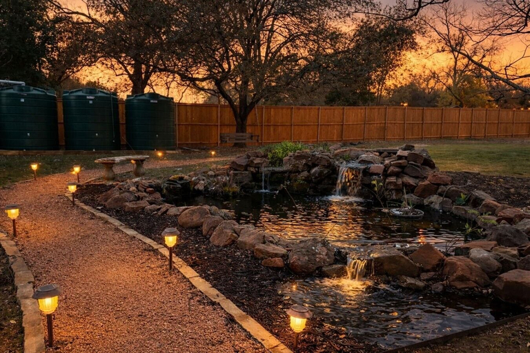 Room 4, Austin Pool Hot Tub Pickleball, Travis