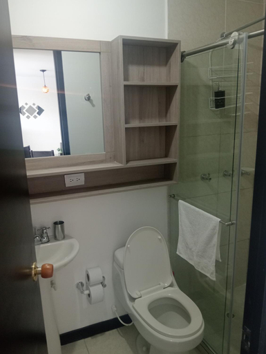 Bathroom 4, Apartamento con piscina cerca al parque del cafe, Circasia