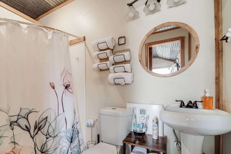 Bathroom 4, Hill Country Cabin 2, Comal