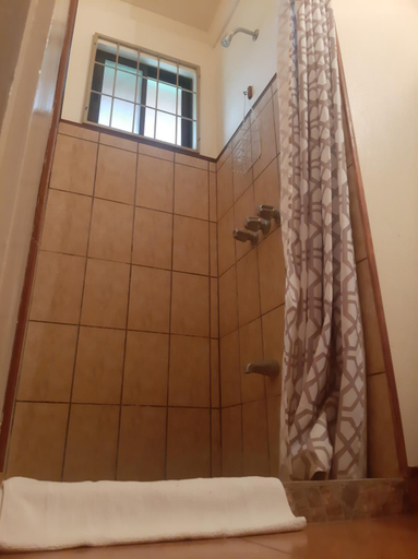 Bedroom 2, Marita's Bed and Breakfast, Tilarán