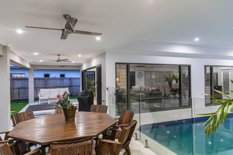 Sport & Beauty, Villa Maasai - Coastal Luxury With a Heated Pool, Cairns