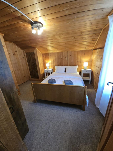 Bedroom 2, Chalet Weid - Aare Jungfrau AG, Interlaken