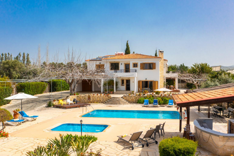 Others 3, Villa Xenios Dias