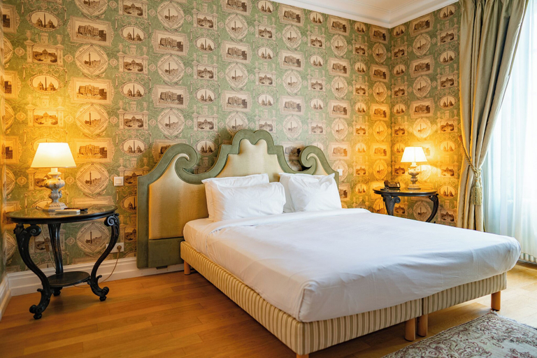 Bedroom, Château Marquis de Terme, Gironde