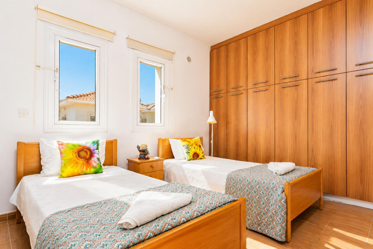 Bedroom 2, Villa Kalliopi