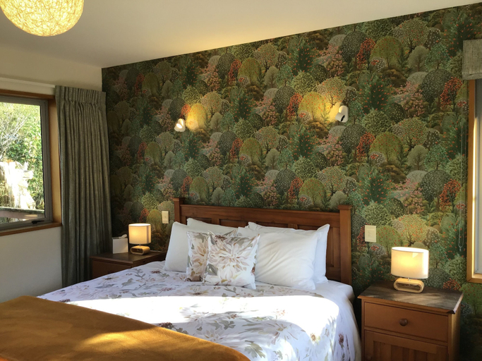 Bedroom 3, Woodland Glen Lodge, Westland