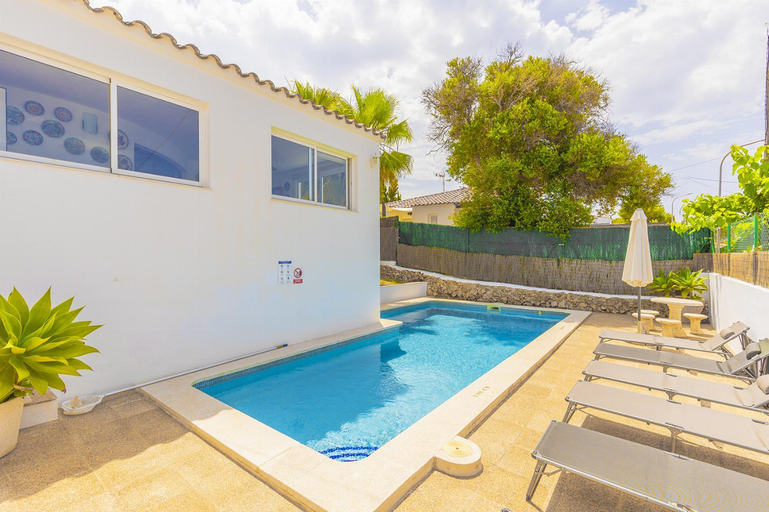 Others 3, Villa Palmera, Baleares