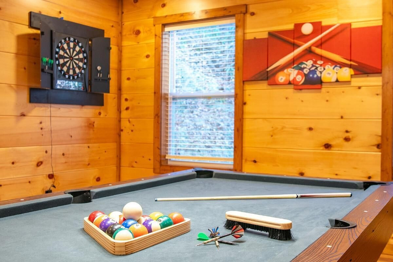 Game room 2, Three Little Bears 2, Sevier
