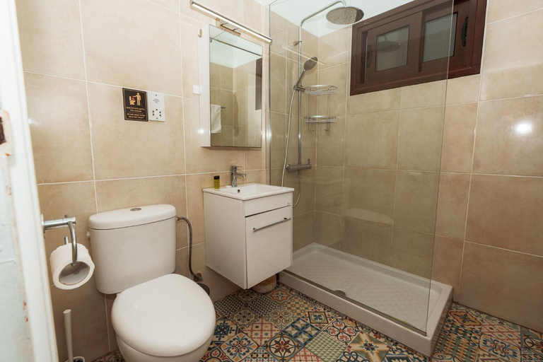 Bathroom 2, SerenityOne - Centrally located One Bedroom Apt
