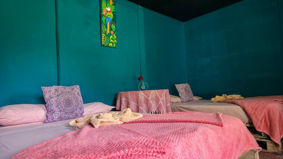 Bedroom 2, Rustico Arenal B&B, San Ramón