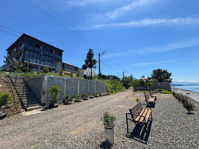 Others 3, GUEST HOUSE NONA, Kobuleti