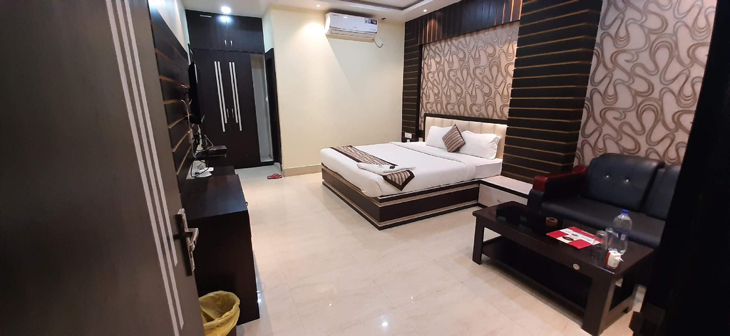 Others 4, HOTEL RAMSAN PLAZA, Purba Champaran