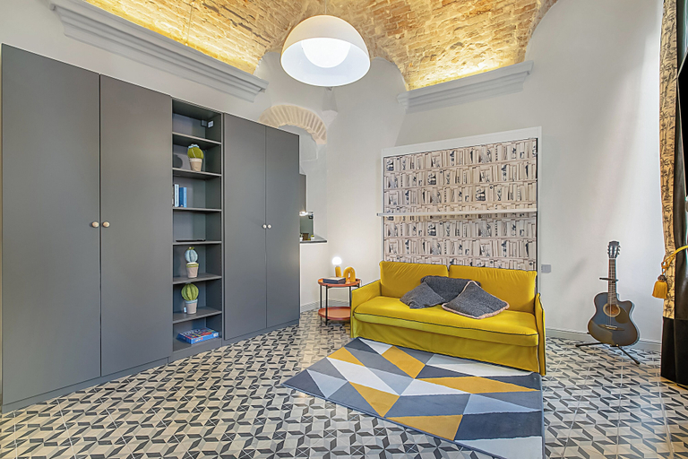 Living area 5, La Meraviglia Del Centro Storico AC & Wifi, Imperia