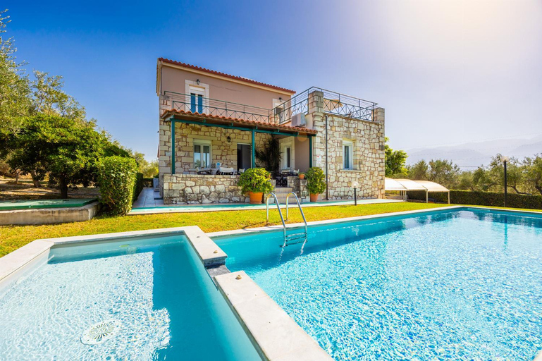 Others 3, Villa Dimitris, Crete