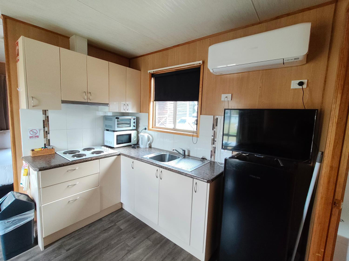 Others 4, Highlander Van Village, Armidale Dumaresq