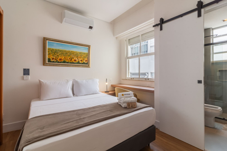 Room 2, 4 Minutes From Leme Beach Gs1204, Rio de Janeiro