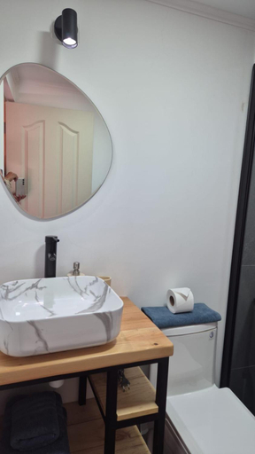 Bathroom 3, Ckoinatur Hostel, El Loa