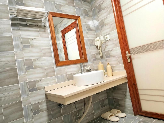 Bathroom 5, 八零年代客栈, Zhangjiajie