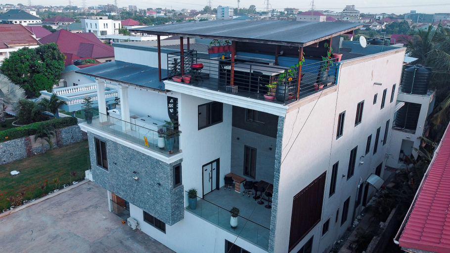 Aerial view, Massive Dynamics by Oobake World Ltd., Accra