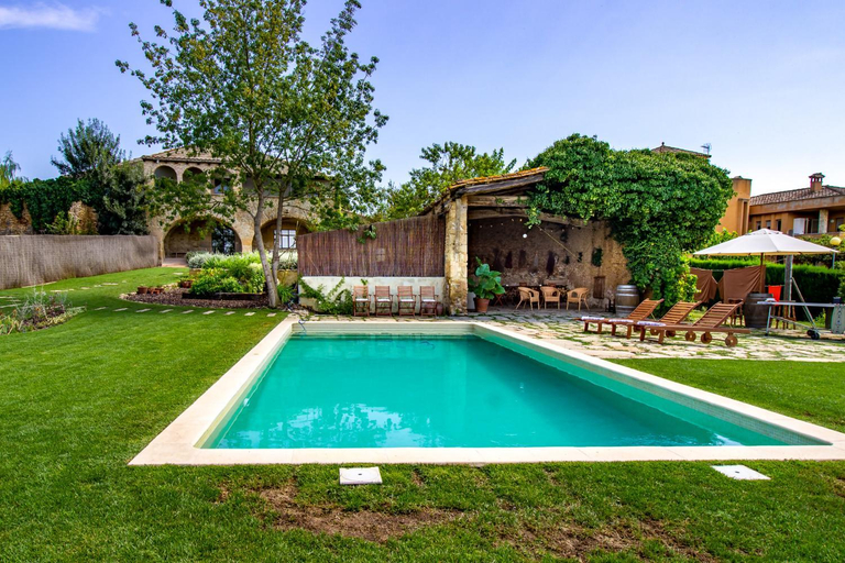 Sport & Beauty 5, MASIA CAN GRAU habitaciones con desayuno inlcuido, Girona