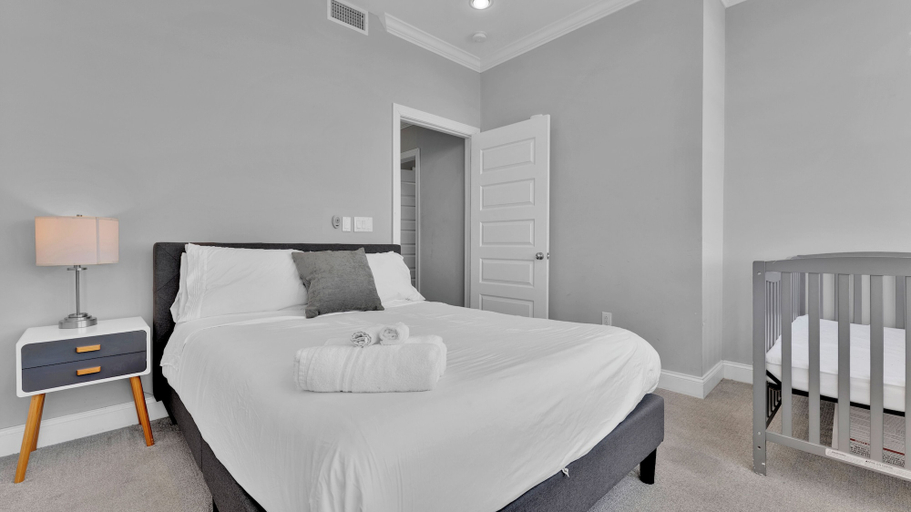 Room 5, Apartmint at North 5th St Philadelphia, Philadelphia