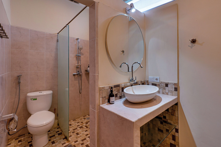 Bathroom 4, Villa Genta Cemagi, Badung