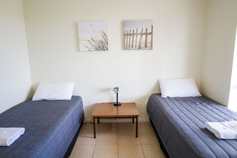 Room 3, Robe Sunset Apartments, Robe