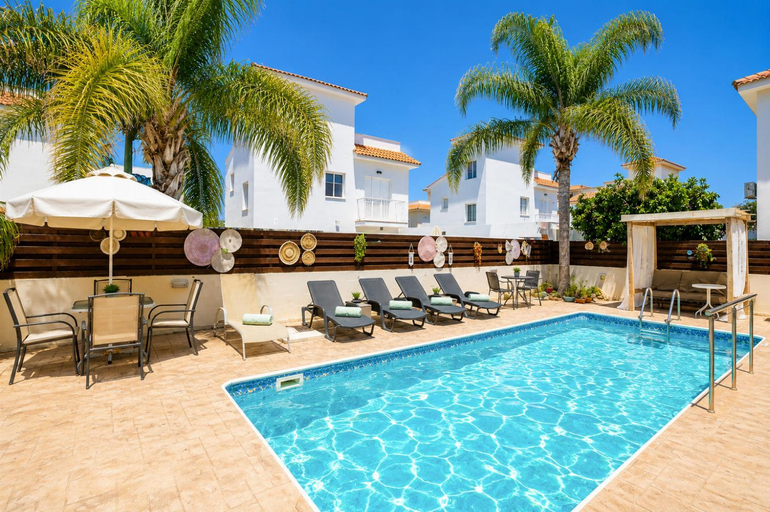 Sport & Beauty 3, Argiro Bright Villa