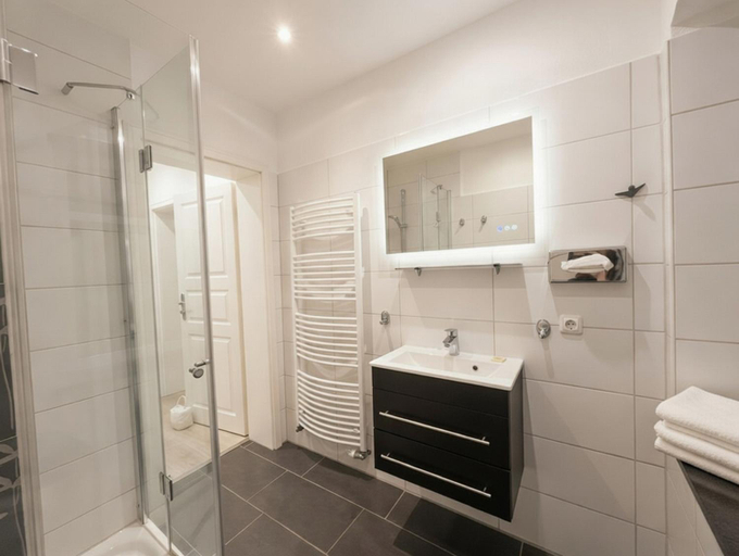 Bathroom 4, Hof Steinhutten Boutique Apartments, Nordfriesland