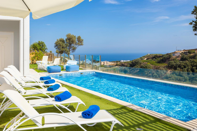 Others 3, Villa Sonata, Crete
