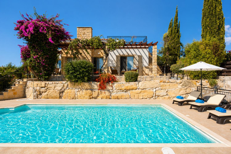 4, Villa Lone