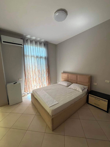 Room 4, Hotel Halimaj, Durrësit