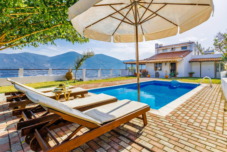 3, Villa Aloupi, Thessaly