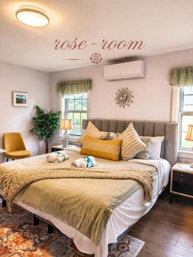 Bedroom 2, Diana House, Queens