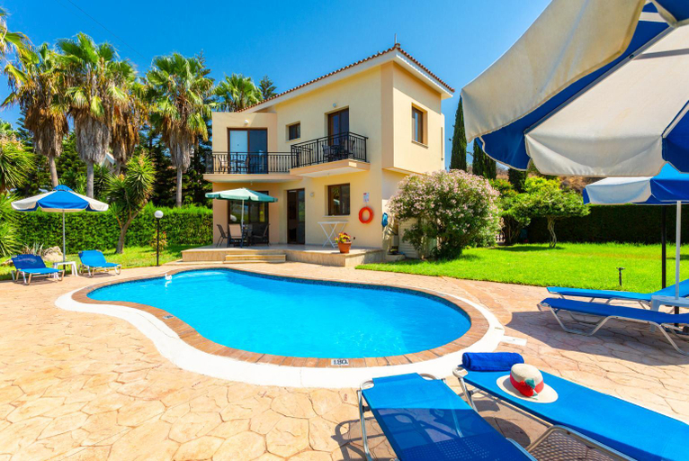 Sport & Beauty 5, Villa Halima Fostira