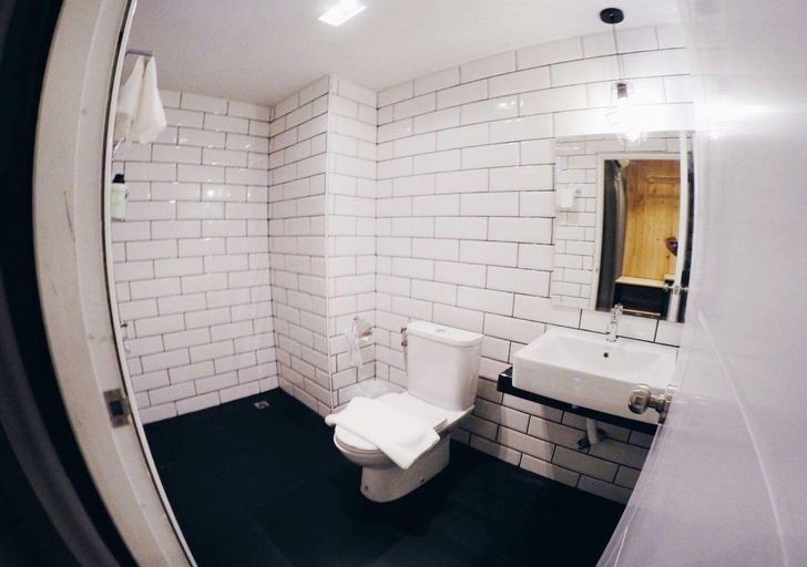 Bathroom 4, Triple B sleep and relax, Muang Nakhon Ratchasima
