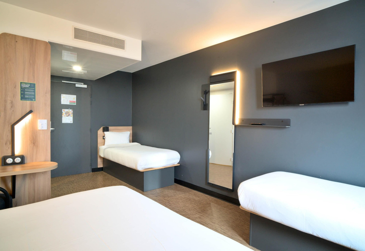 Bedroom 2, B&B HOTEL Dreux Nord, Eure-et-Loir