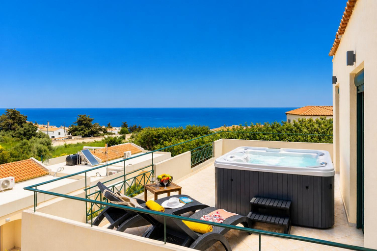Others 3, Villa Yvonne, Crete