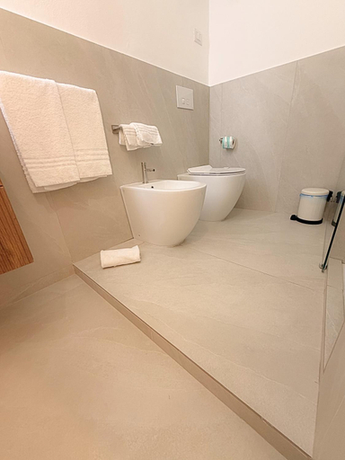 Bathroom 4, The Six Ortigia Residences, Syracuse